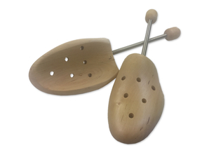 Wooden Spring-Loaded Shoetrees/Shapers VALMOUR